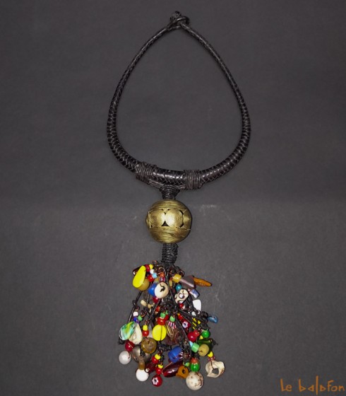 collier ethnique à franges perles de verre