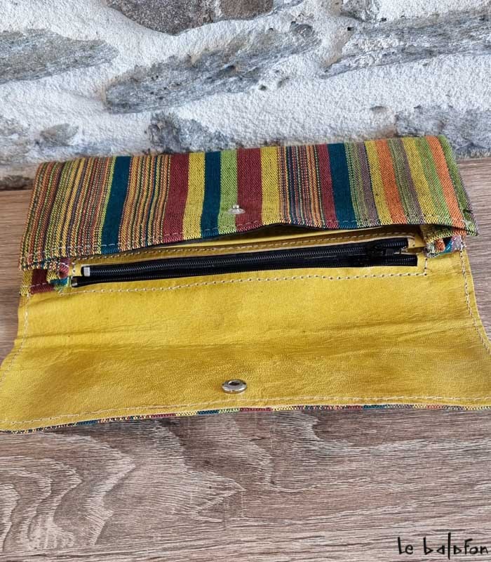 Pochette ethnique en tissu et cuir